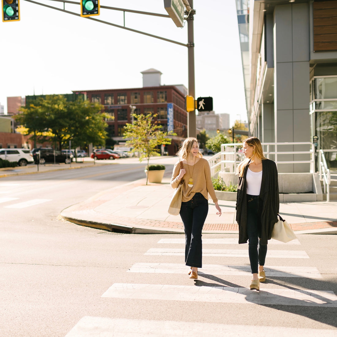 Say Hello to Kaylee + Emily of Team FIND