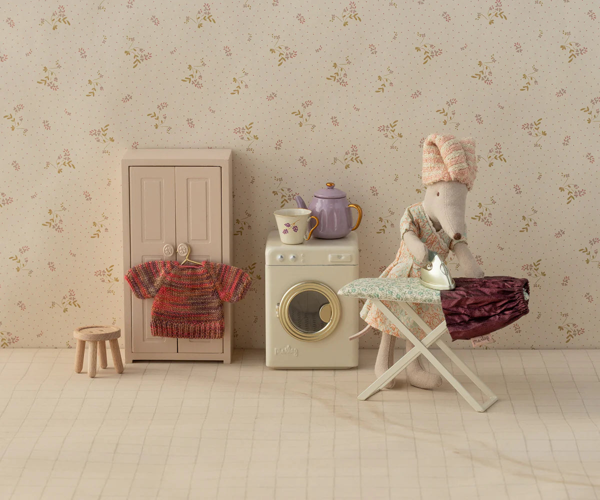 Maileg Skirt and Knitted Blouse Outfit, Mum Mouse