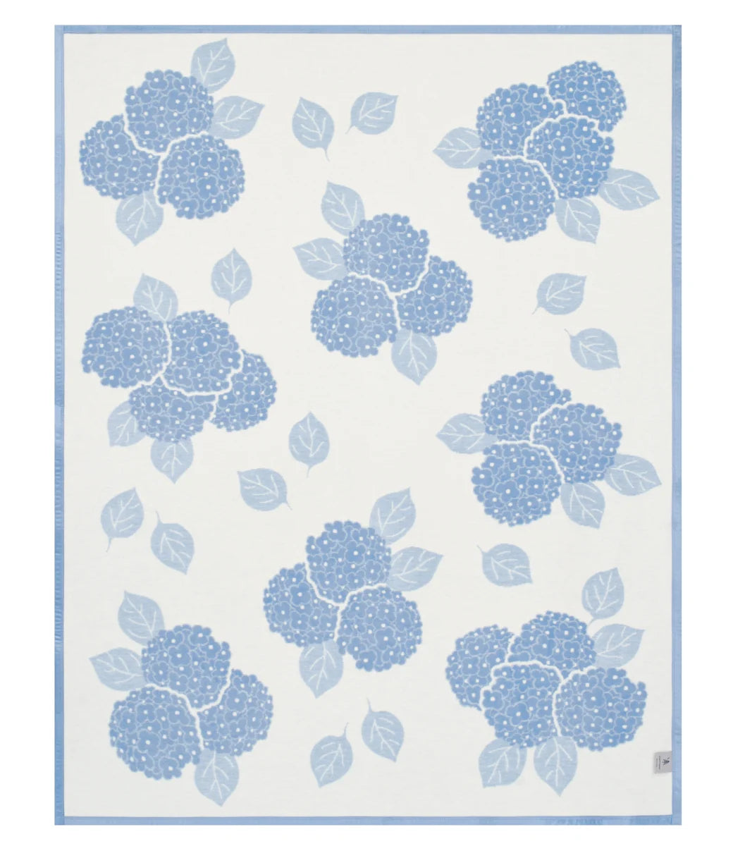 ChappyWrap Hydrangeas Bluebell Blanket