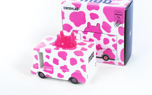 CANDYLAB Strawberry Moo Van