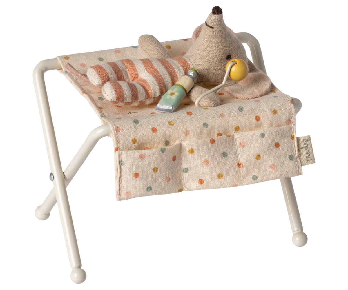 Maileg Nursery Table, Baby Mouse, Off White