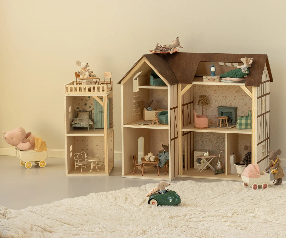 Maileg Wallpaper, Mouse Hole Farmhouse
