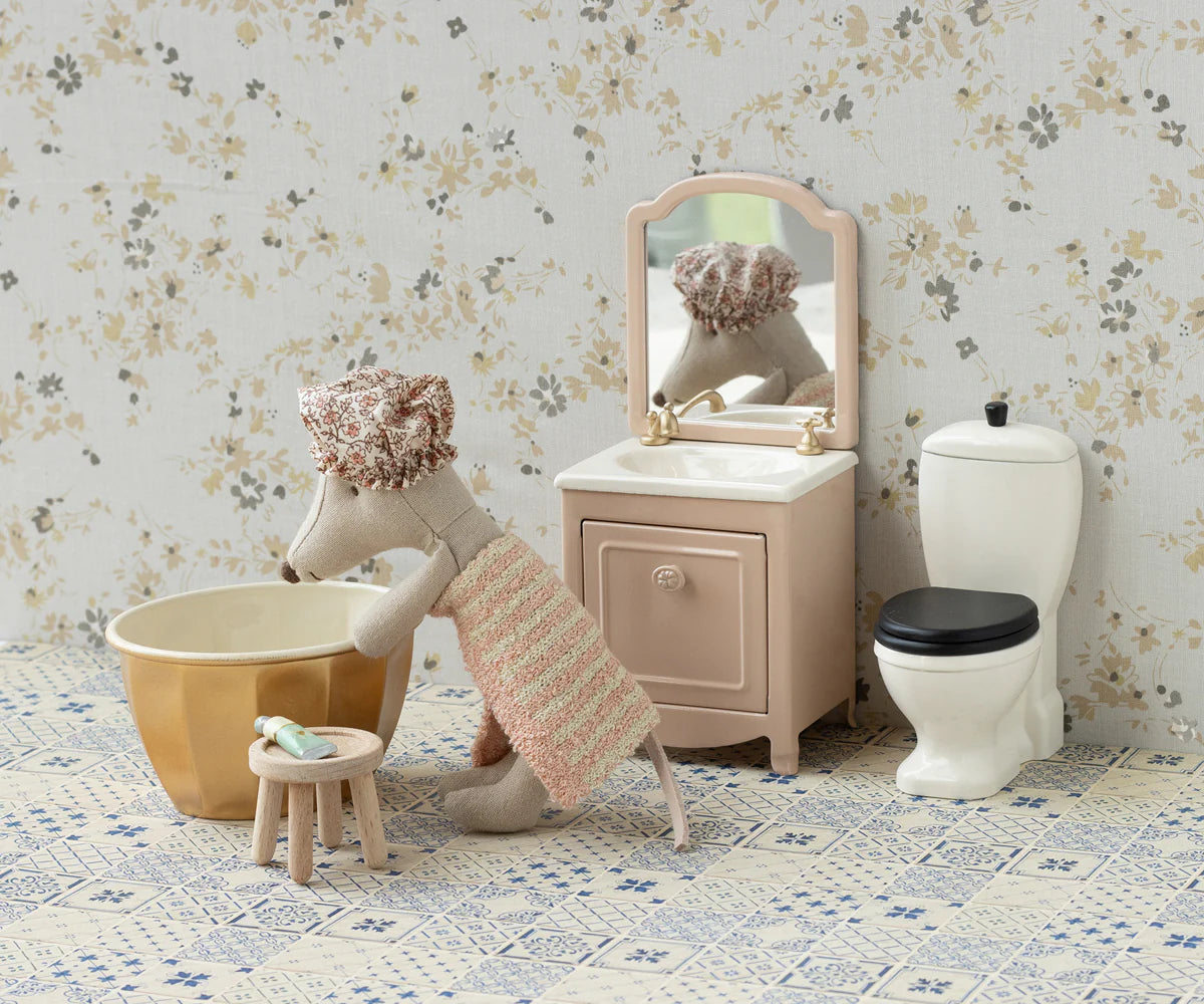 Maileg Wellness Mouse, Big Sister - Multiple Options
