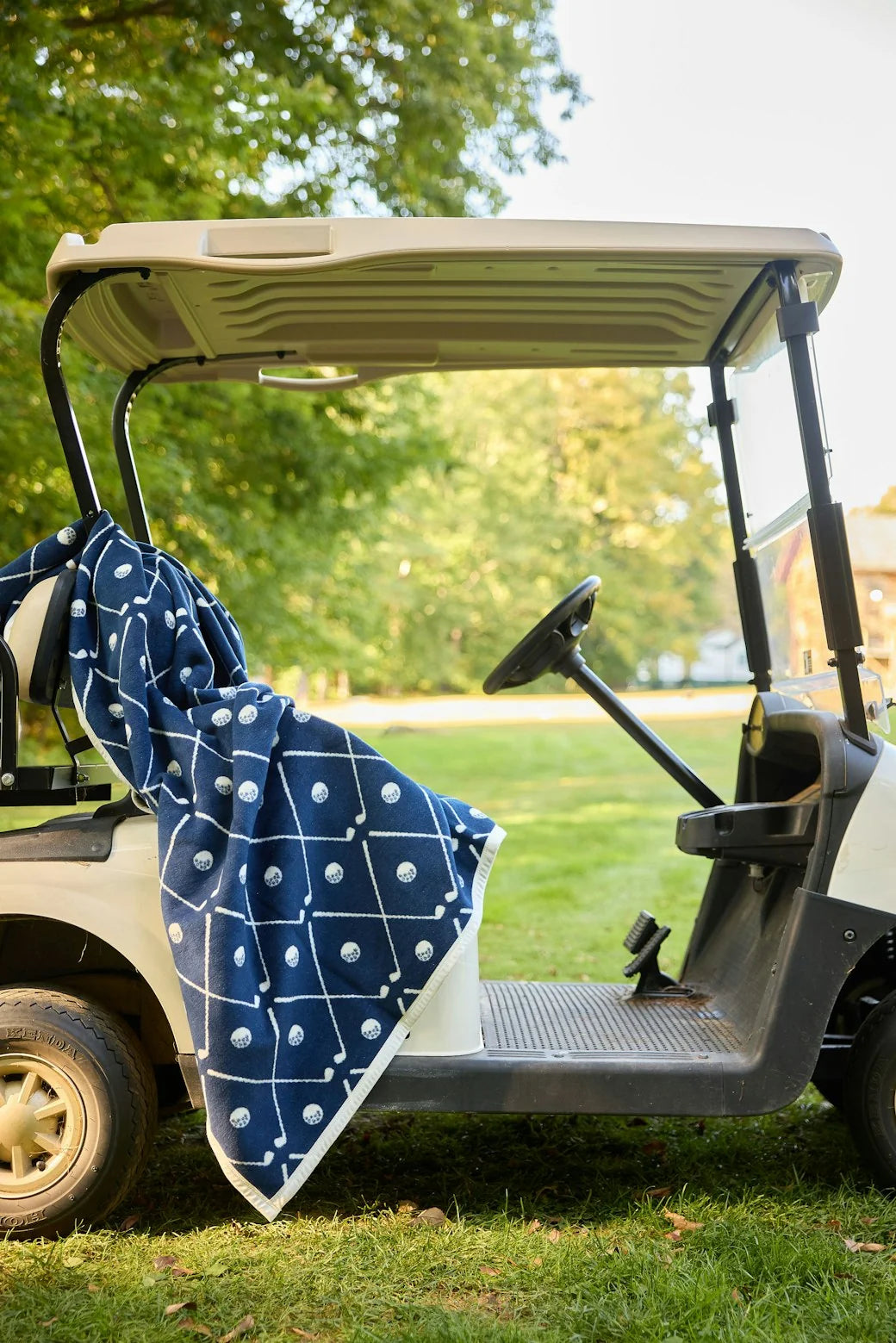 ChappyWrap Hitting the Links Blanket