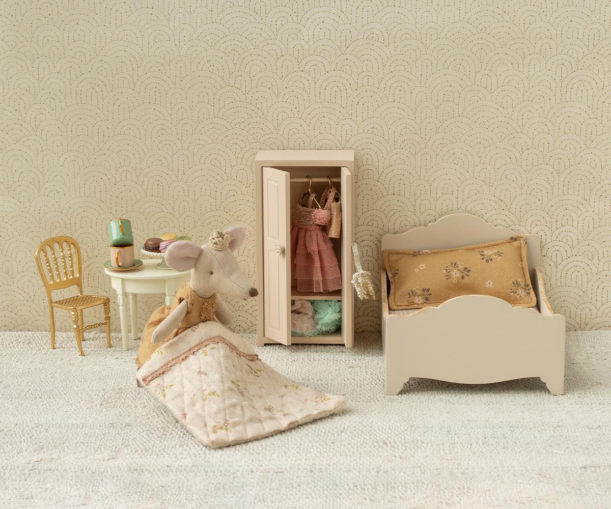 Maileg Chair, Mouse, Gold