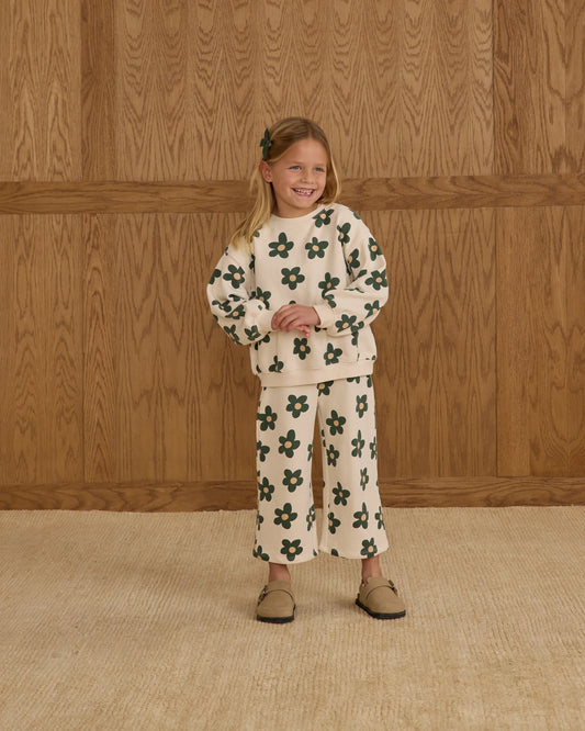 Rylee + Cru Oversized Sweatshirt + Wide Leg Sweatpant, Daisy