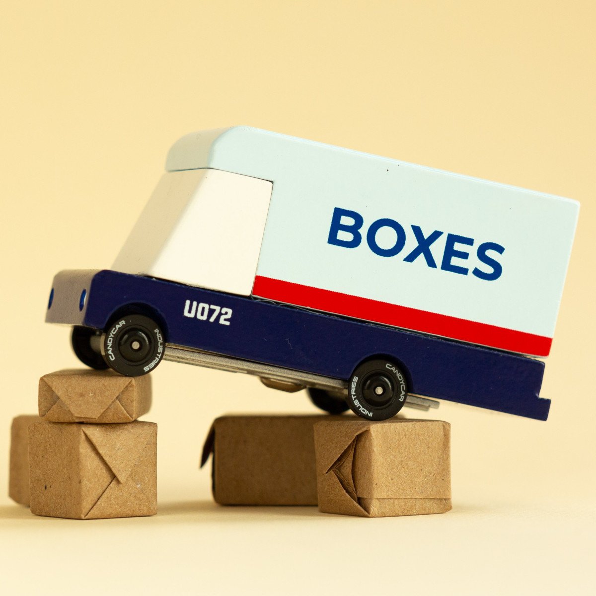 CANDYLAB Mail Van